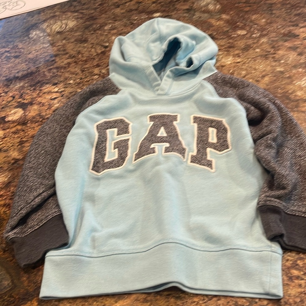 Lightweight baby gap 4 year hoodie.